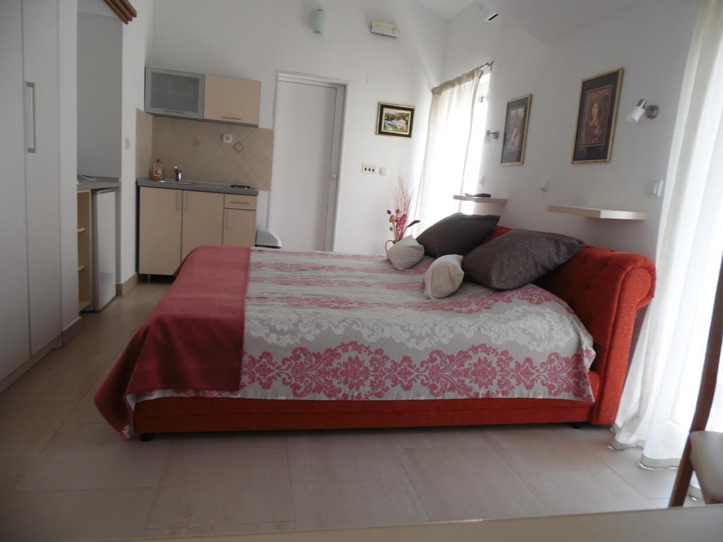 Apartments Slavica Jovanovic Свети-Стефан Номер фото