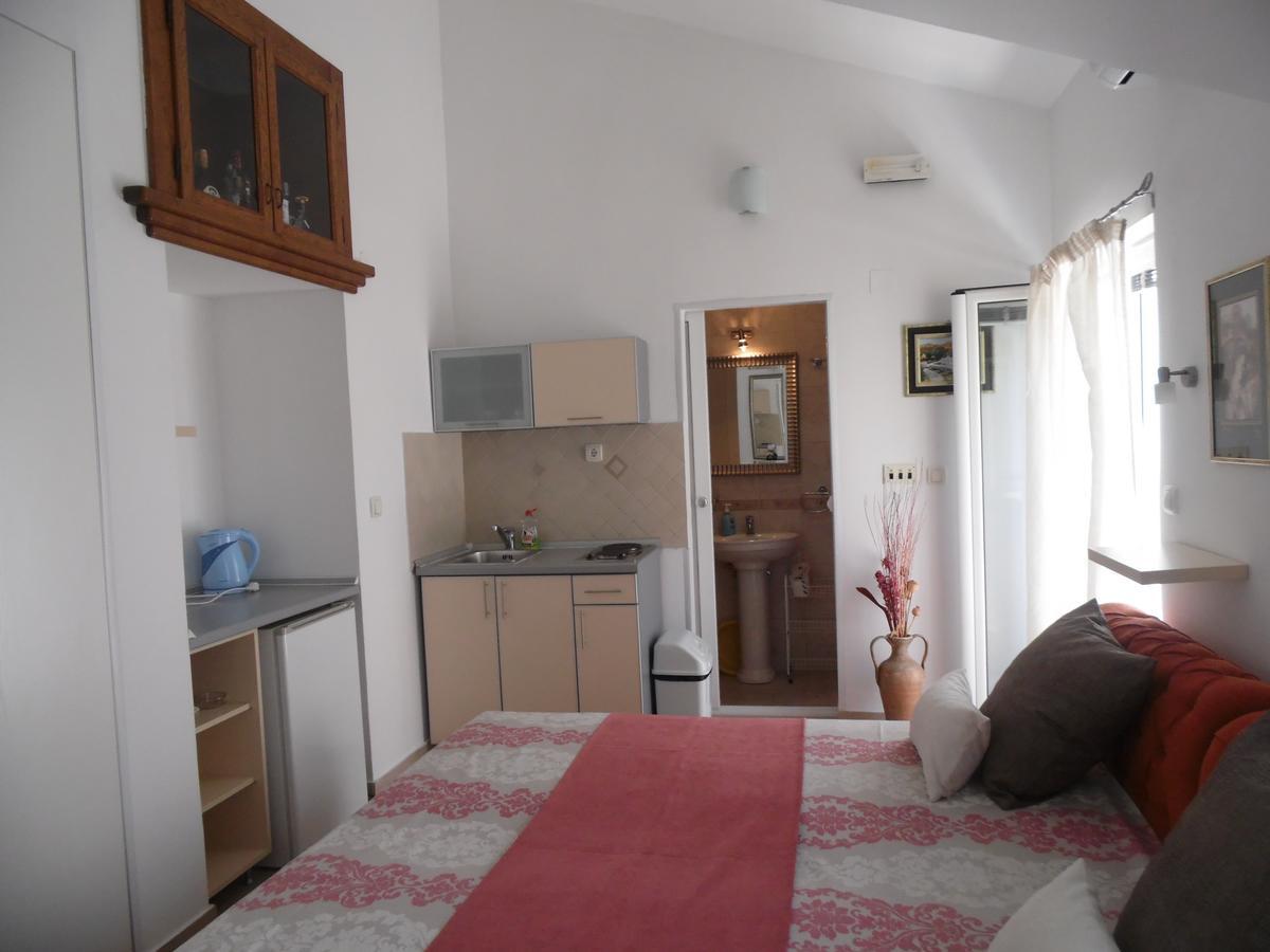 Apartments Slavica Jovanovic Свети-Стефан Экстерьер фото