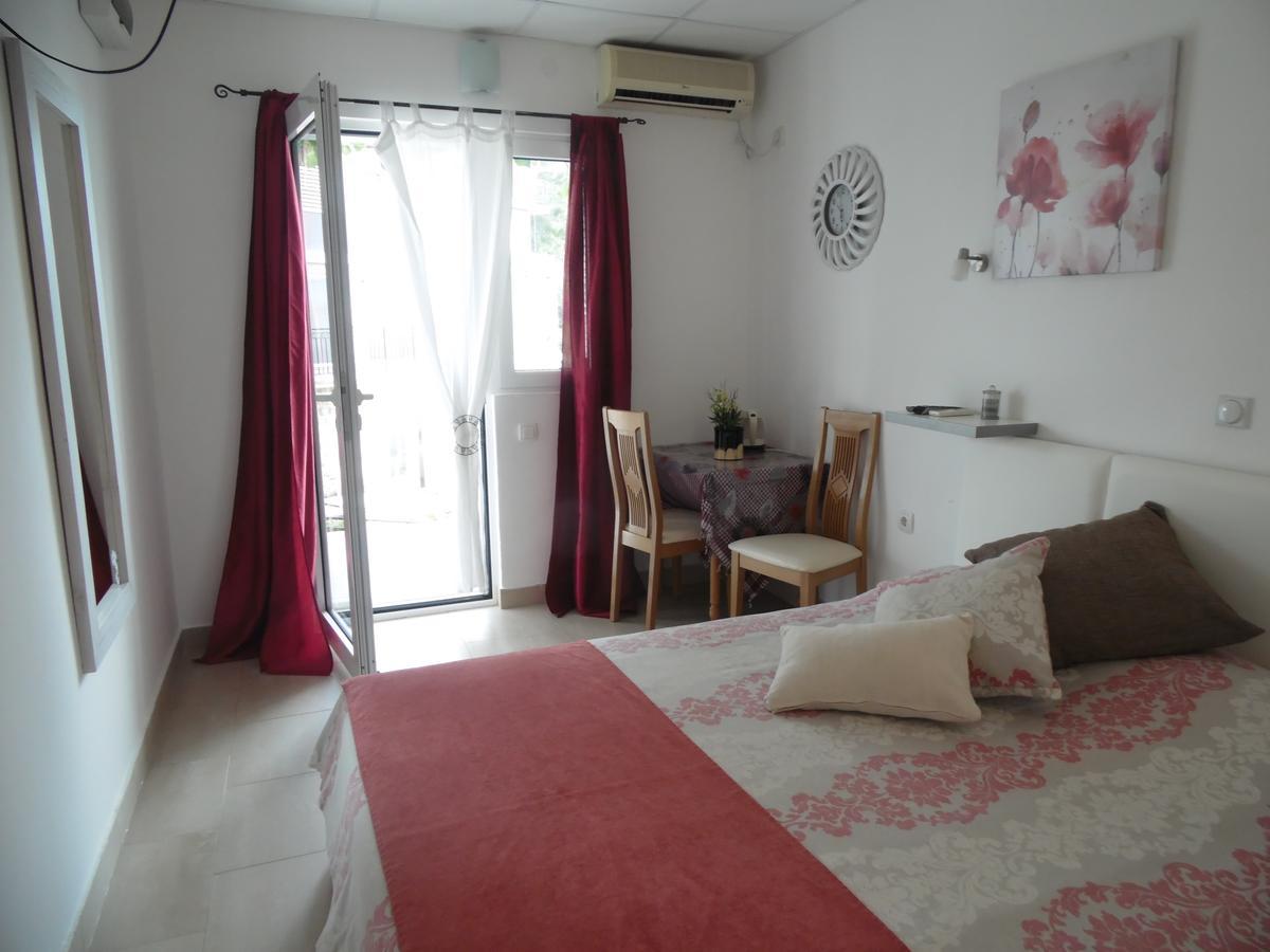 Apartments Slavica Jovanovic Свети-Стефан Экстерьер фото