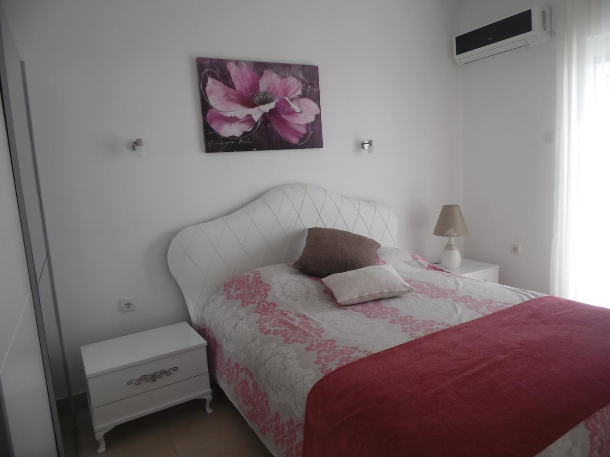 Apartments Slavica Jovanovic Свети-Стефан Экстерьер фото